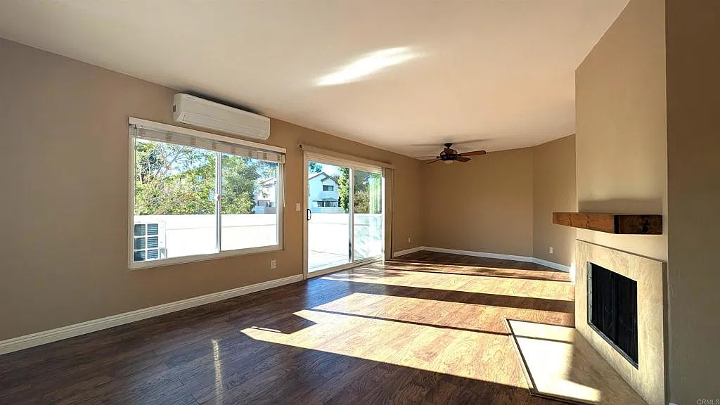 2 bed, 1.5 bath, 1016 sqft, $3,850 — Photo 2