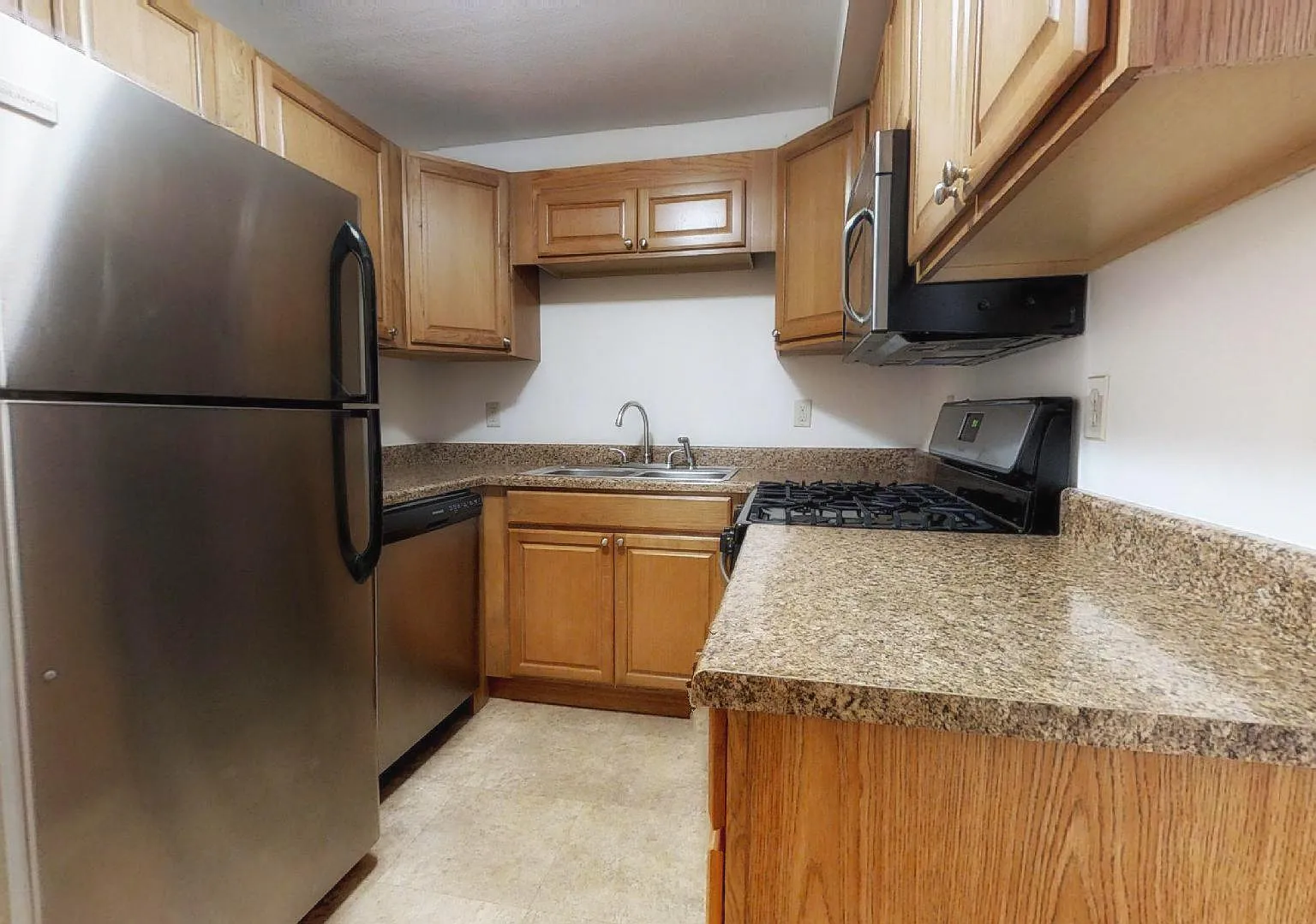 521 Smithfield Rd — Photo 1