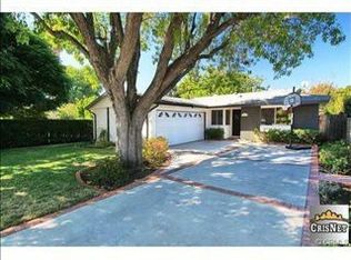17723 Delano St, Encino, CA 91316