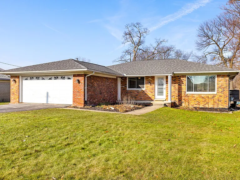 3261 Schoolhouse Dr — Photo 42