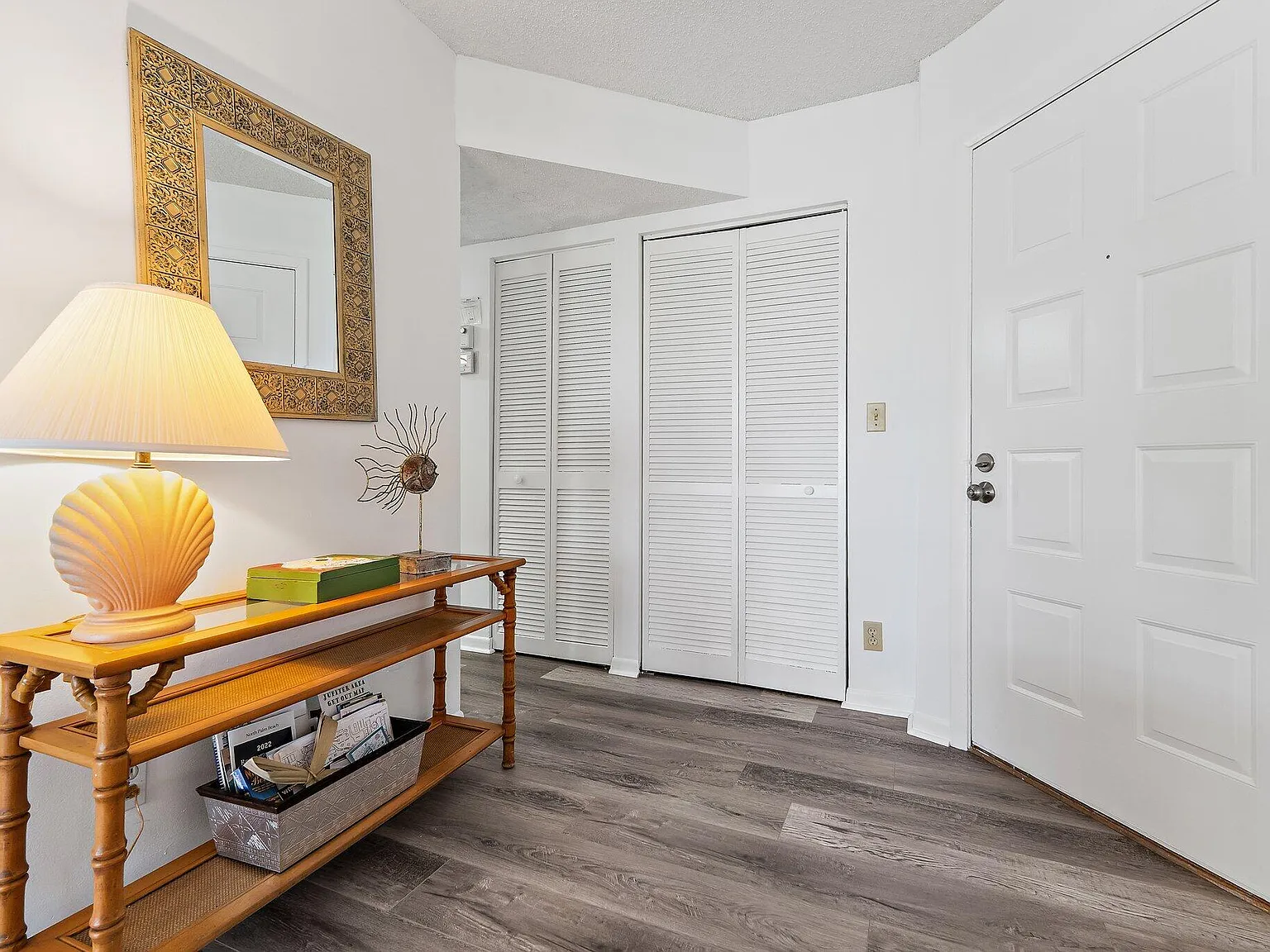 2 bed, 2.0 bath, 1183 sqft, $2,400 — Photo 4