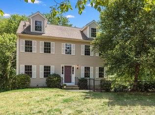4 Summer St, Wilmington, MA 01887