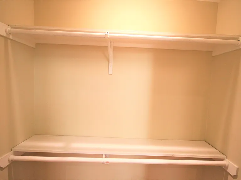321 S Flores St #104 — Photo 15