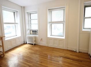 143 Waverly Pl #1A, New York, NY 10014