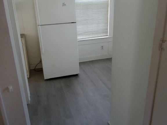 5th image of 546 College St #2