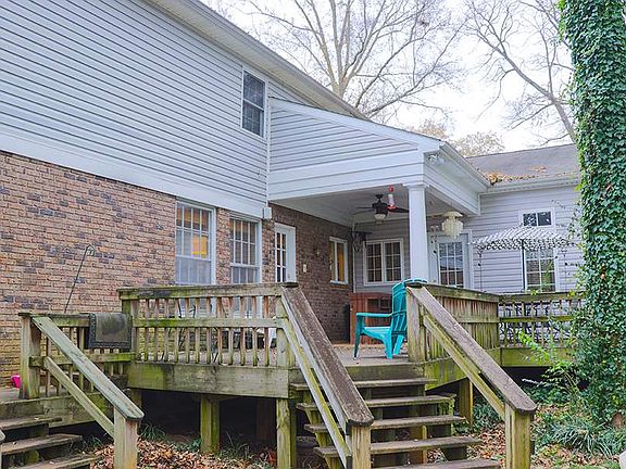 4th image of 2031 Barberry Ct