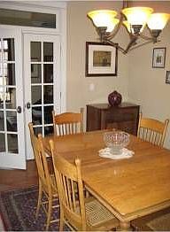5th image of 1108 Greenbriar Ln