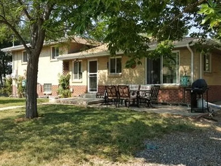 830 Orion St — Photo 2