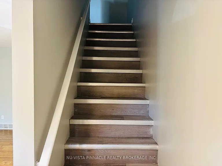 577 3rd St #39 — Photo 11