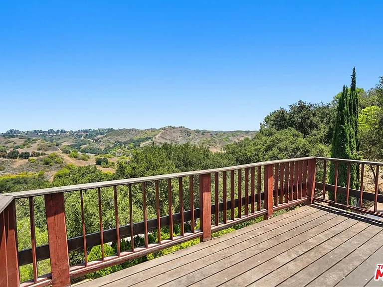 22013 Alta Dr — Photo 45