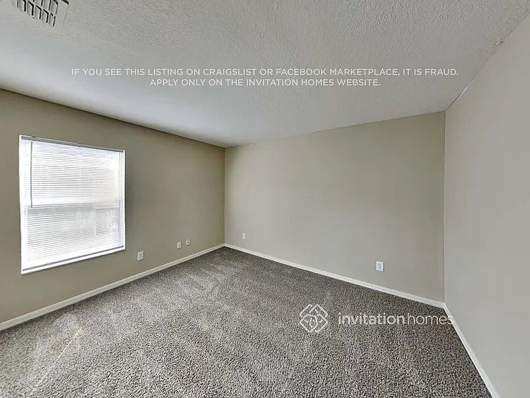 17549 Queensland St — Photo 12