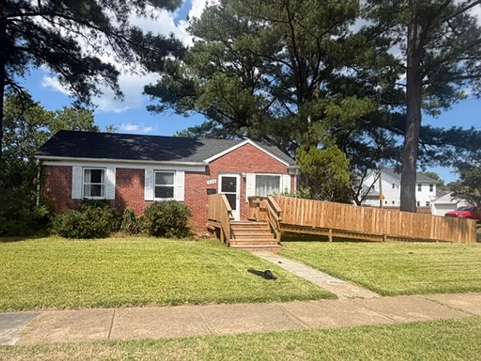 546 Muskogee Ave
