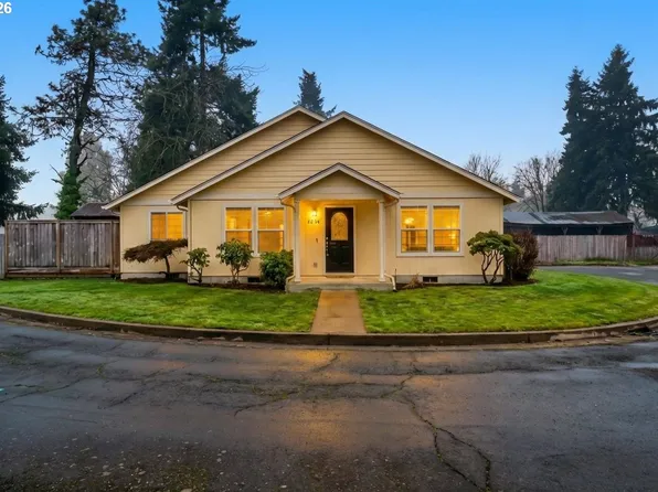 4240 Flagstaff St, Eugene, OR 97402