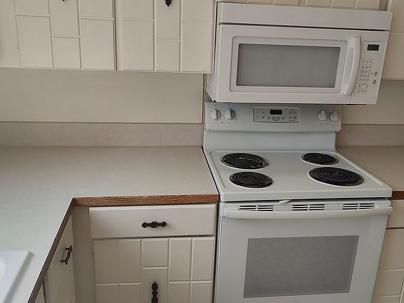 2nd image of 1201 E Fairhaven Ave APT 6