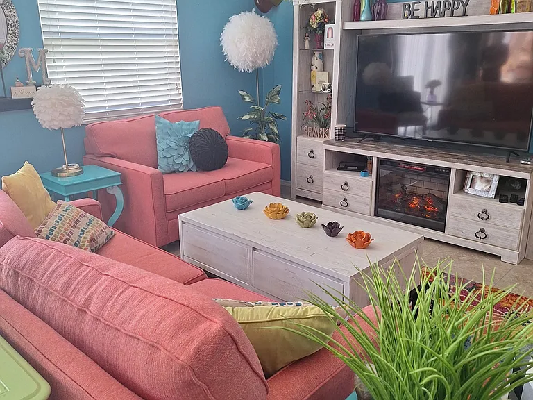 2828 Barboza Dr — Photo 2
