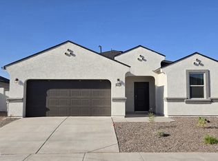 5806 E Clandestine Dr, San Tan Valley, AZ 85140