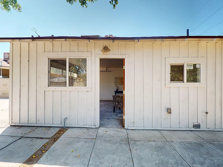 7827 Rhodes Ave — Photo 26