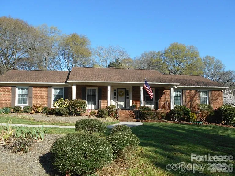 1330 E Barden Rd — Photo 28