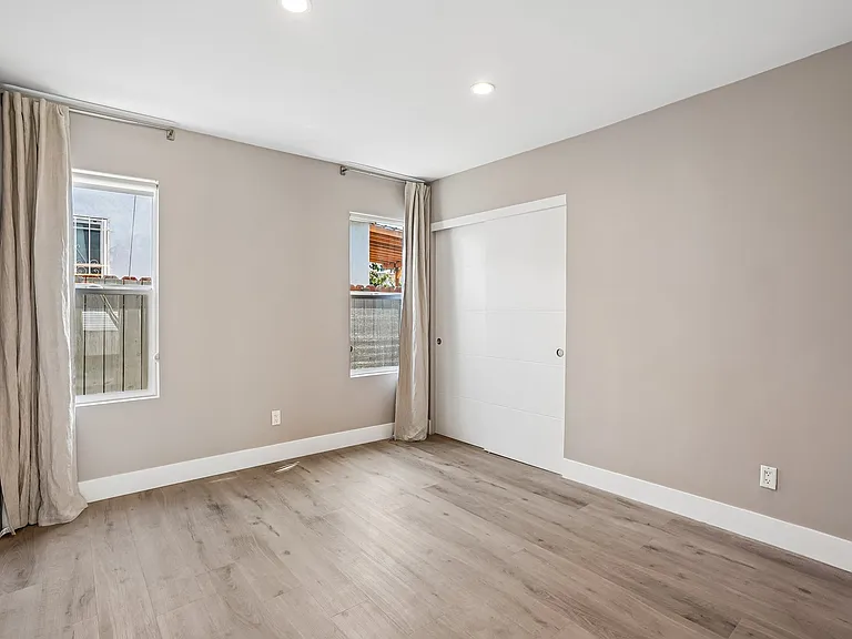 7007 Arlington Ave — Photo 13