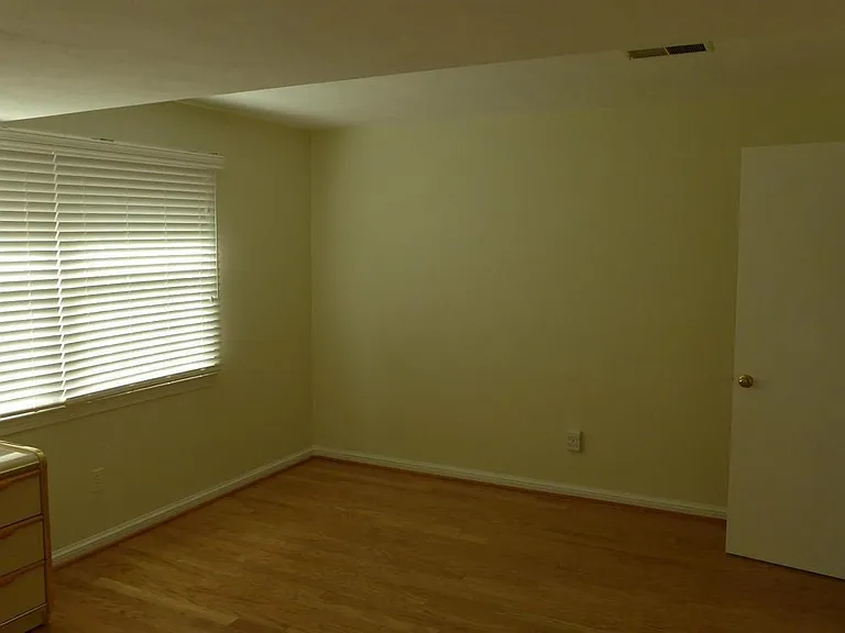6301 Evermay Dr — Photo 20