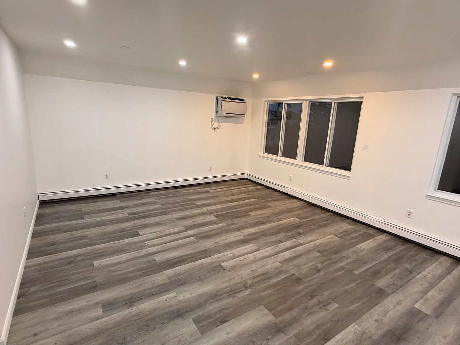2 bed, $2,700 — Photo 3