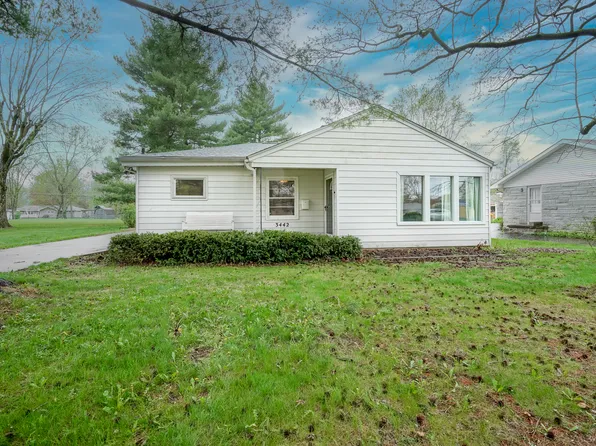 3442 Rost Dr, Columbus, IN 47203
