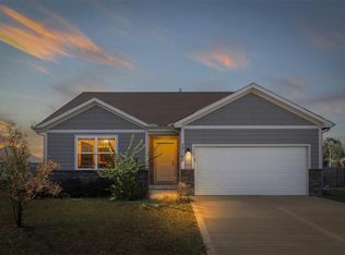 17162 Pratt St, Gardner, KS 66030