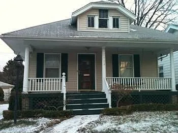 1111 S Wilson Ave photo 1