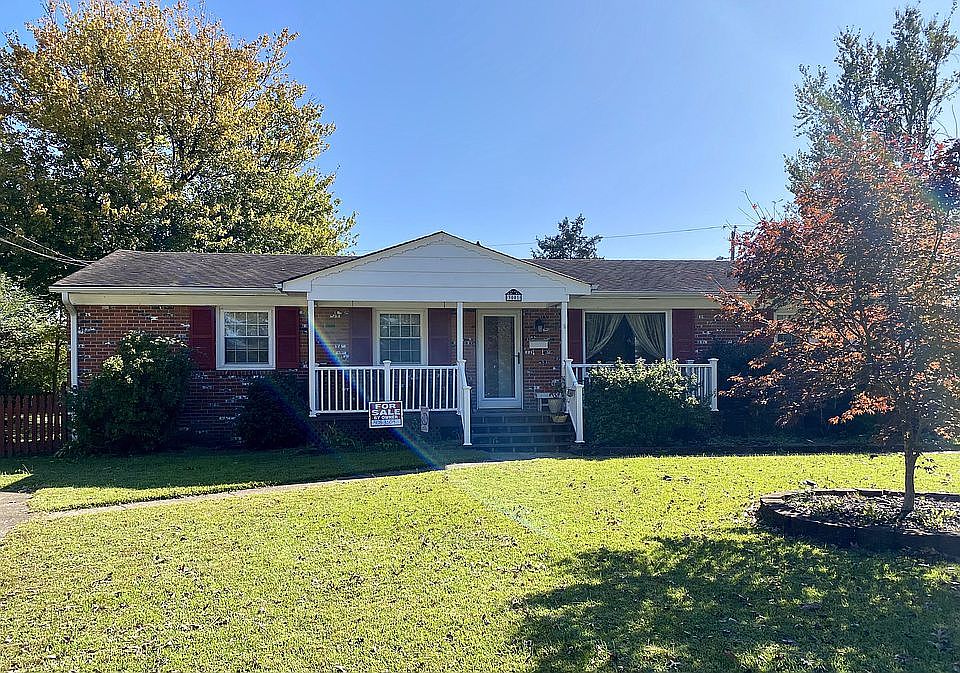 1st image of 3001 Hampden Ln