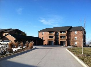 3 Silver Oaks Ln APT 2, Edwardsville, IL 62025