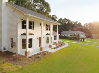 190 Heritage Farm Ln, Fayetteville, GA 30215