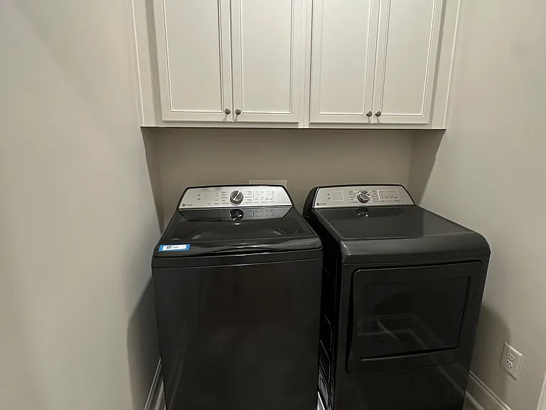 NEW GE LARGE Capacity Washer and Dryer
