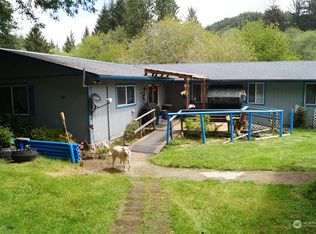 743 Us Highway 101 S, Cosmopolis, WA 98537