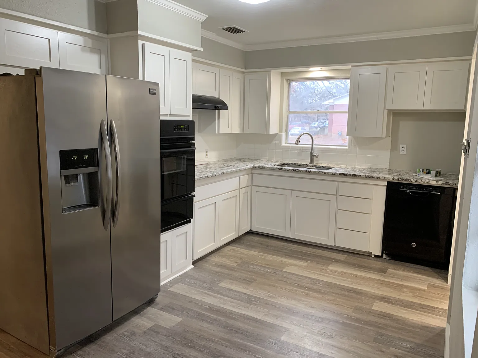 2203 Mercedes Rd. - 2 — Photo 3
