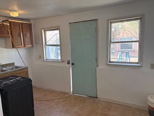 510 Randolph Dr #6 — Photo 4
