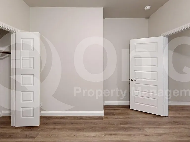 204 Rosewood Dr — Photo 15
