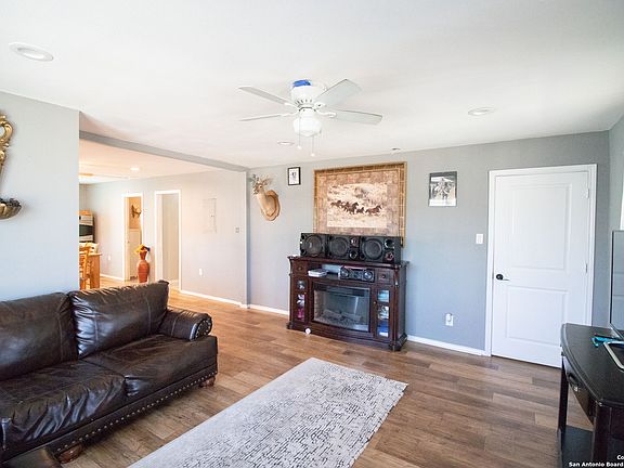3rd image of 4234 CARLSBAD DR