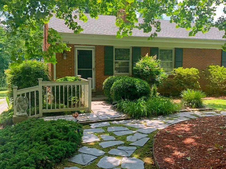 3706 Earlysville Rd — Photo 1