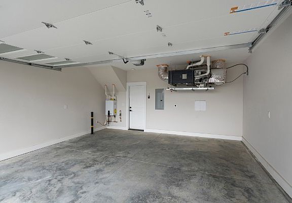5th image of 5313 California Ave