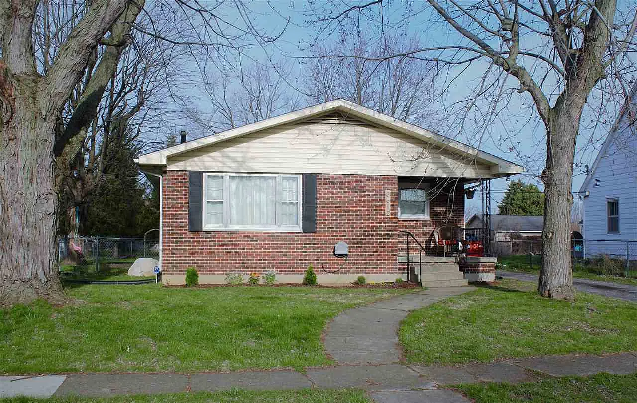 3612 S Selby St photo 1