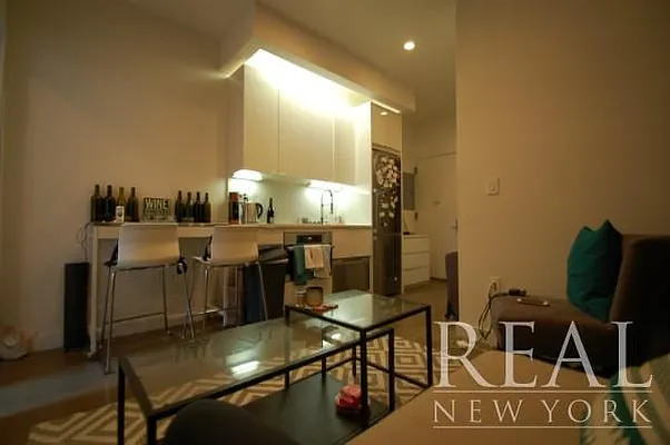 Rented by REAL New York | media 25