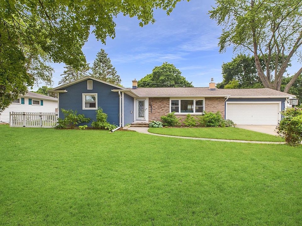 1st image of 1055 Kalfahs St