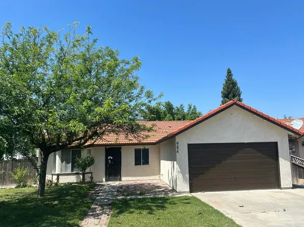 984 2nd St, Sanger, CA 93657