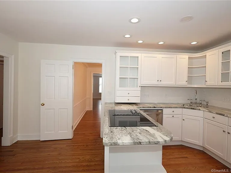 249 Main St #2 — Photo 12