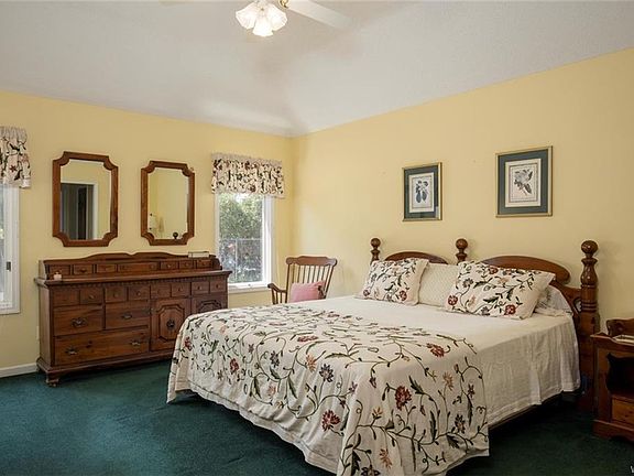 5th image of 74 Steinway Ct