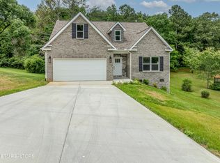 515 Wesley Rd, Lenoir City, TN 37772