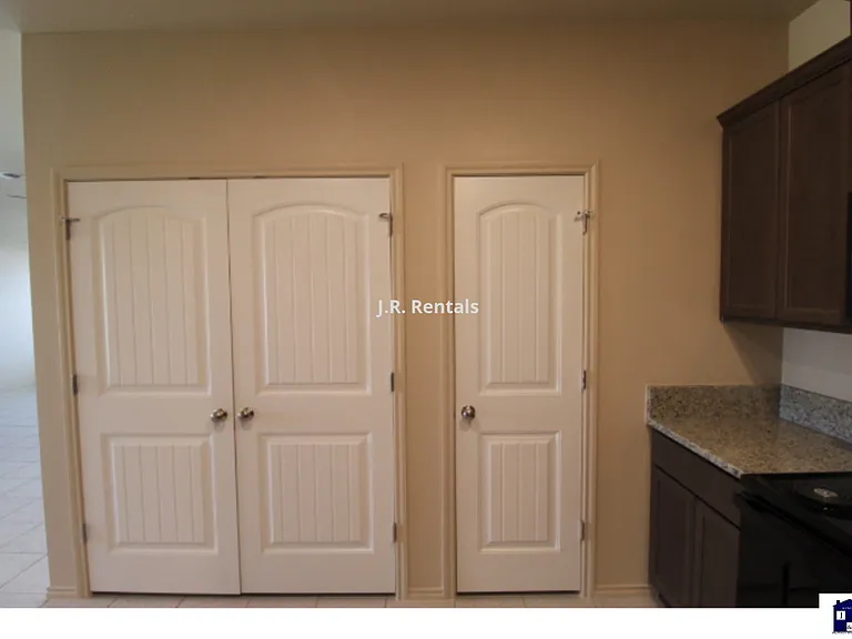 1705 Montell St #A — Photo 7