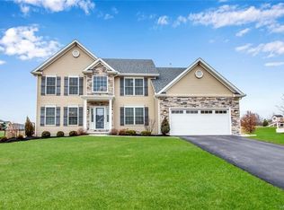 21 Knoche Way, Orchard Park, NY 14127