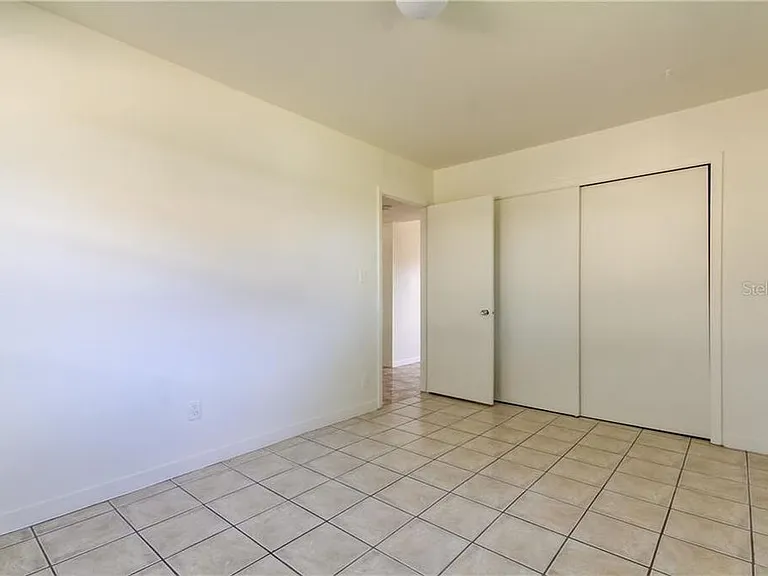 403 S Orion Ave — Photo 7