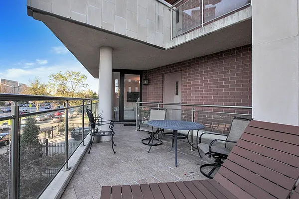 Sold by Remax Edge | media 17